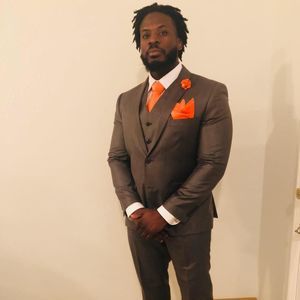 Meet your Posher, Carlos